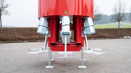 Height-adjustable support feet and pedestals of the sandbag filling machine TURBO PACKER