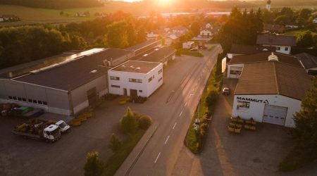 Production buildings as well as the related administration buildings for MAMMUT