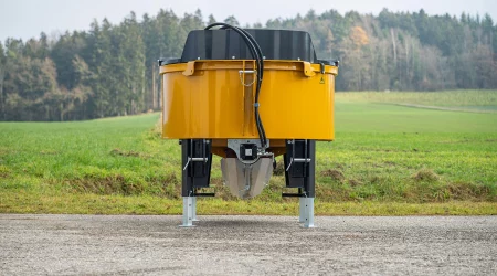 MAMMUT TURBO MIX pan mixer with hydraulic drive on the TM 150