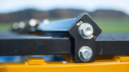 MAMMUT Zwangsmischer TURBO MIX mit einer Wasseranschlussmöglichkeit am Schutzgitter