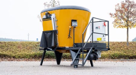 Mélangeur d'aliments stationnaire PROFI MIX dans un nouveau design