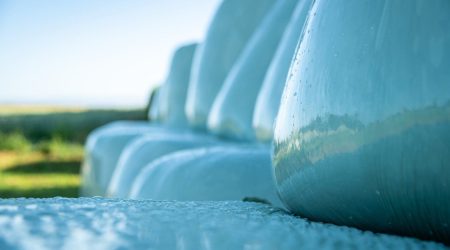 Matériel de transport de balles rondes - des balles intactes grâce à un transport en douceur